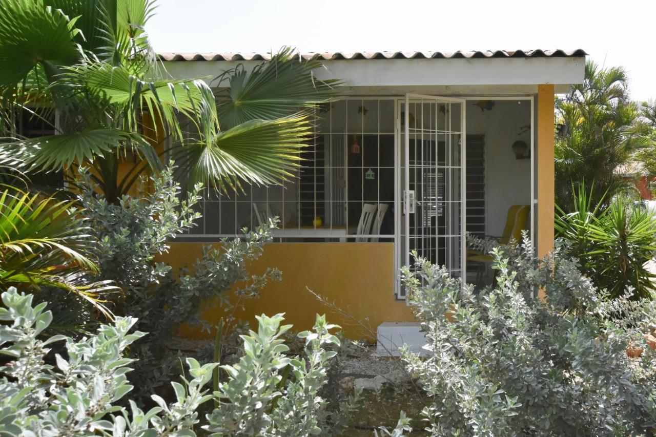 Seru Coral Apartment Willemstad Esterno foto