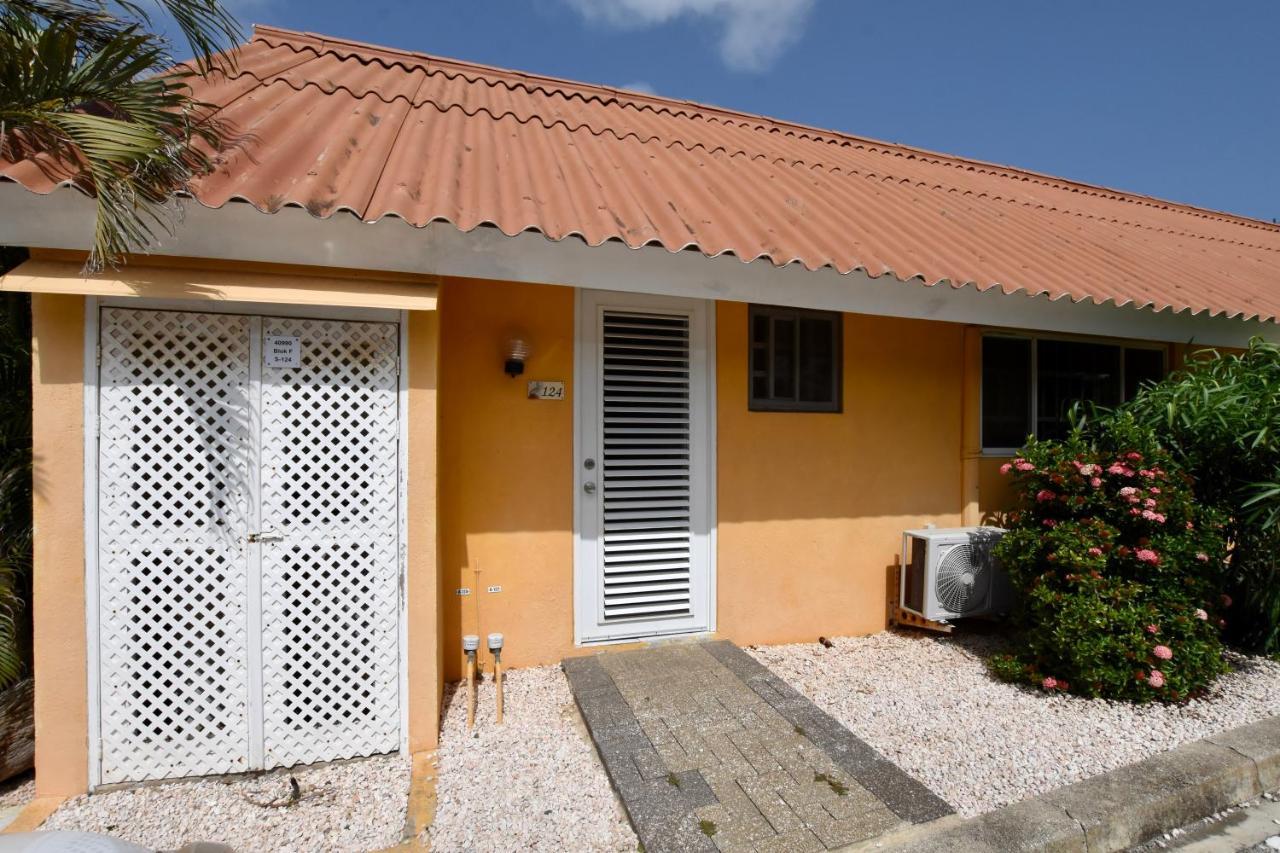 Seru Coral Apartment Willemstad Esterno foto
